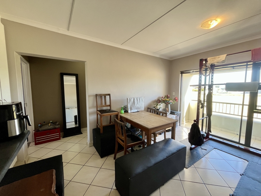 To Let 2 Bedroom Property for Rent in Burgundy Estate Western Cape
